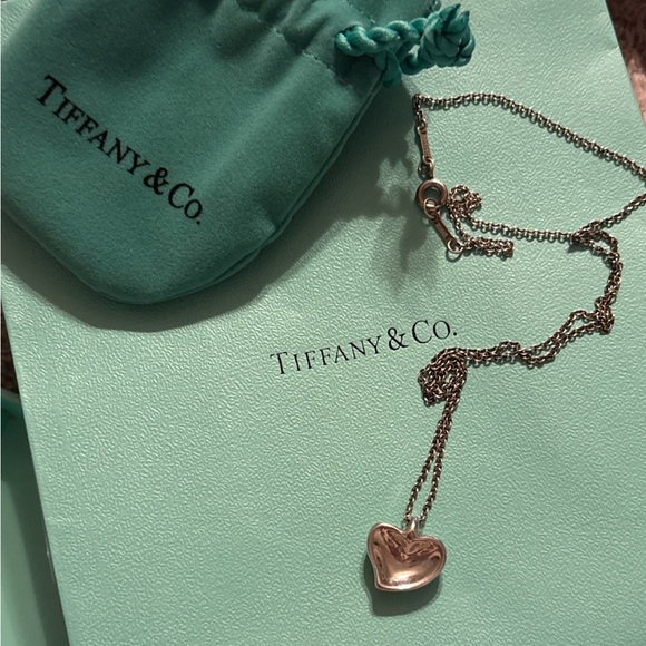 🎉 one day PRICE slash! Tiffany & Co. Elsa Peretti® full Heart Pendant Necklace